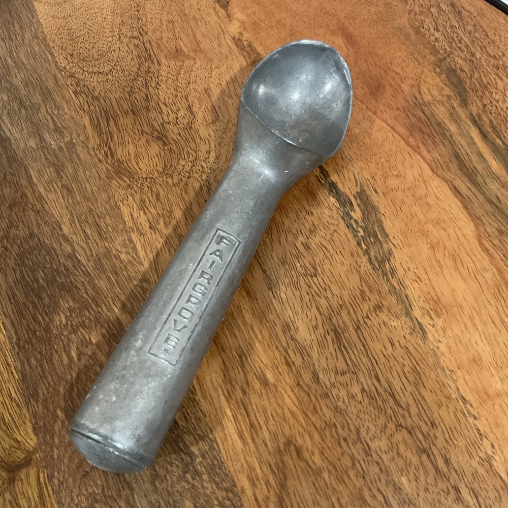 Vintage Fairgrove Aluminum Ice Cream Scoop